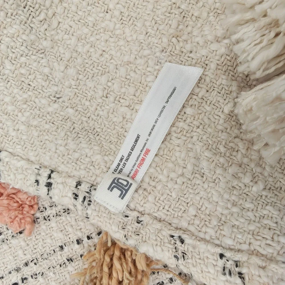 Urban Outfitters Tapestry Cream Multi Tufted Geometric Tassel Boho Aesthetic